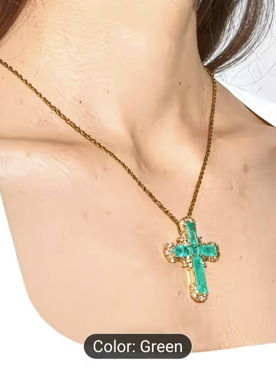 European and American Style Luxury High-Quality Synthetic Zirconia Cross Pendant - Picture 8 of 11
